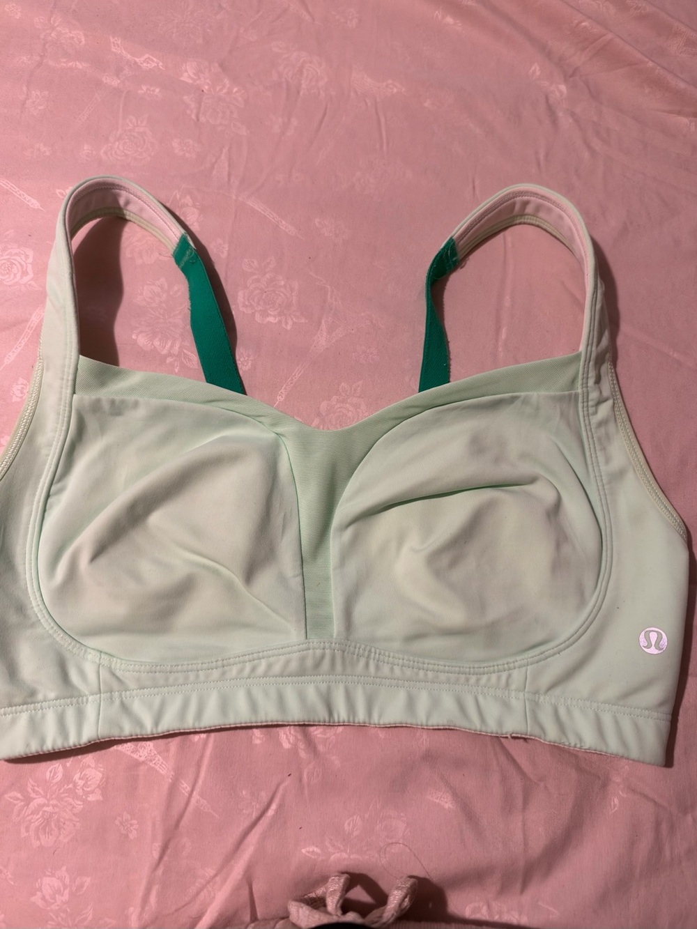 lululemon athletica Mint Green Supportive Sports Bra with Teal Straps